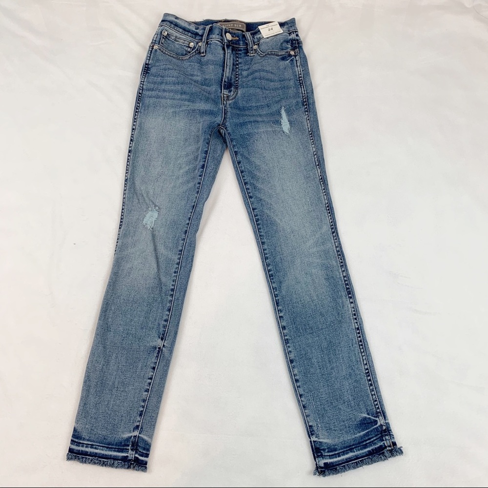 10”‎ HighTower frayed hem Straight Jeans